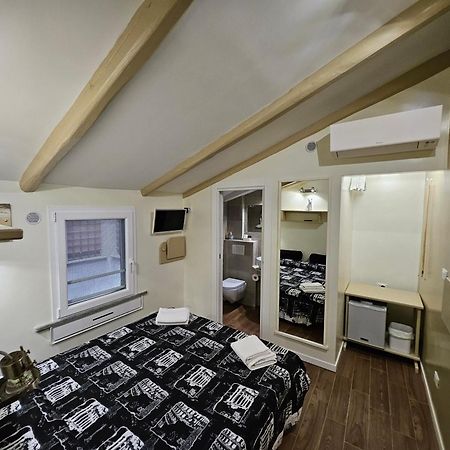 Ferienwohnung The Fox Cove Rom Exterior foto